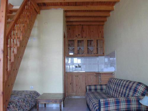 Number One Apart Hotel Karaburun  Kamer foto