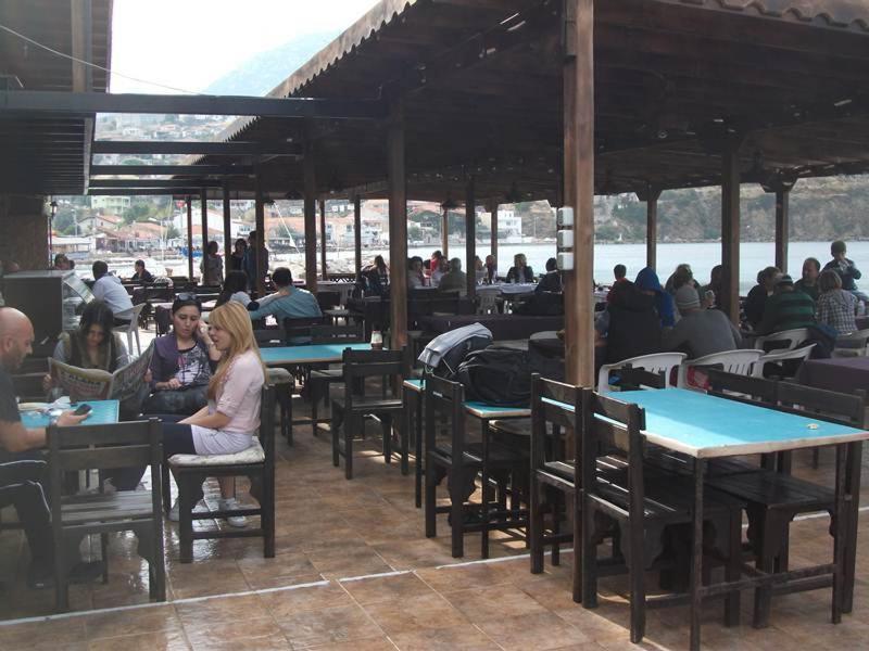 Number One Apart Hotel Karaburun  Buitenkant foto