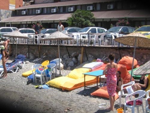Number One Apart Hotel Karaburun  Buitenkant foto