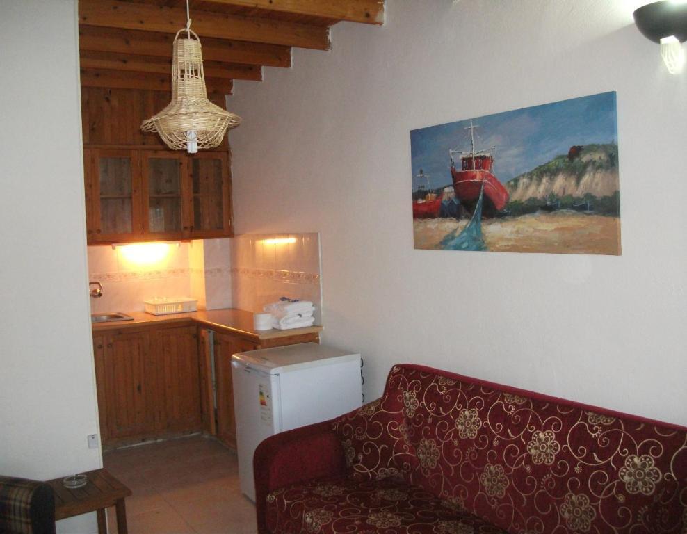 Number One Apart Hotel Karaburun  Kamer foto