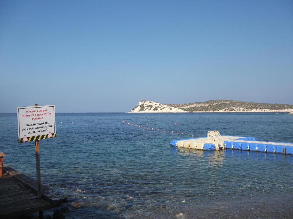 Number One Apart Hotel Karaburun  Buitenkant foto